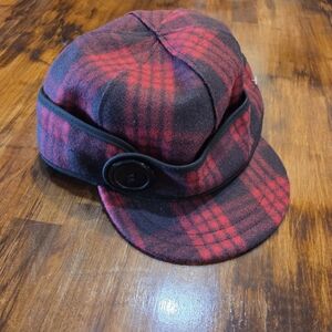 Stormy Kromer Hat Women 7 3/8 Plaid Red Black Wool Blend Made USA Button Bill